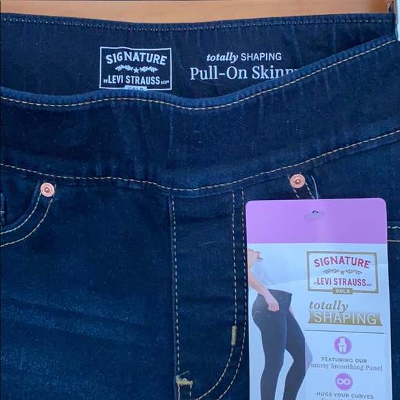 Jeans - Picture 2 of 4